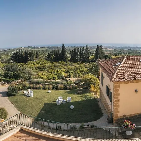 Villa La Lumia B&B Suites&Apartments-3
